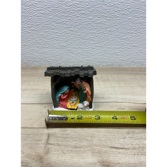 Nativity Scene Figurine - Picture 7 of 8